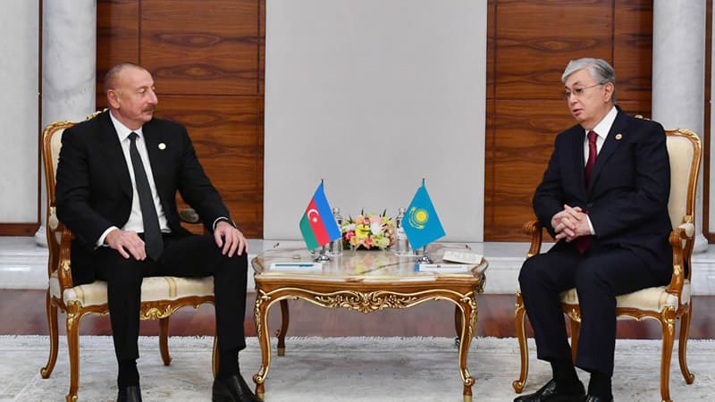 İlham Əliyev Tokayevə zəng etdi