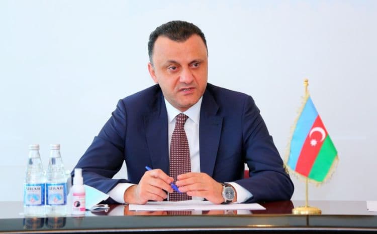 Vüqar Qurbanov xanım həkimə vəzifə verdi