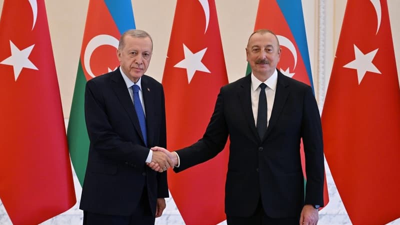 Ərdoğan İlham Əliyevə zəng etdi