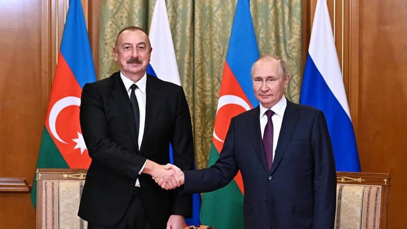 Vladimir Putin İlham Əliyevə zəng etdi