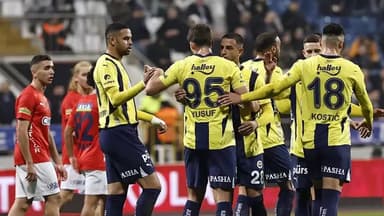 "Fənərbağça" yenilənir: 8 futbolçu gedir