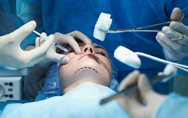 Plastik cərrahiyyədə anarxiya dövrü - Çıxış yolu nədir?