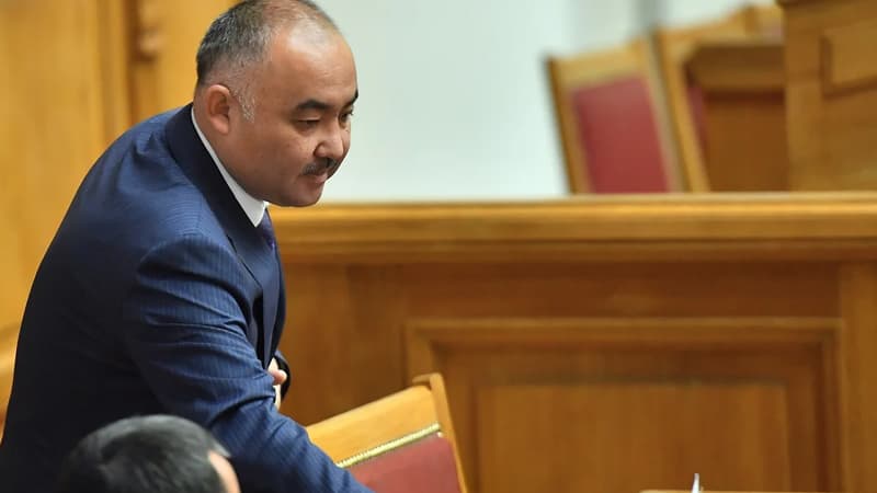 Qırğızıstan parlamentinin spikeri soyadını dəyişdi
