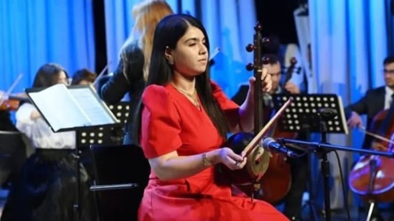 Prezidentin mükafatlandırdığı gənclər arasında o da var  (FOTO)