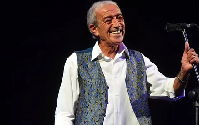Edip Akbayram vəfat etdi