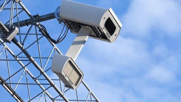 Radar bəzi nömrələri niyə düz oxumur? (VİDEO)