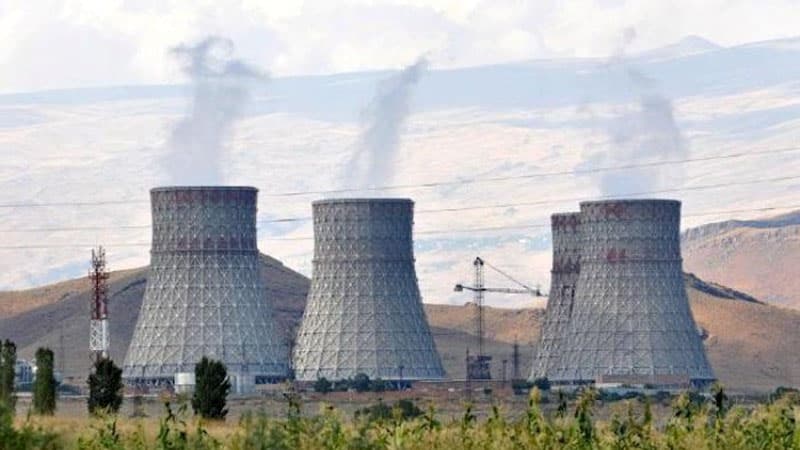 Qrenelin nüvə açıqlaması: Naşılıq, yoxsa hesablanmış çıxış?