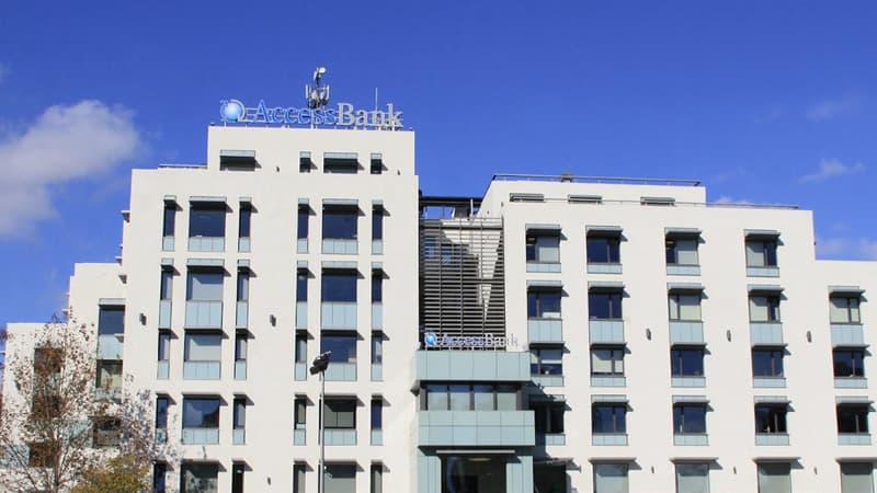 AccessBank iki tender elan edir