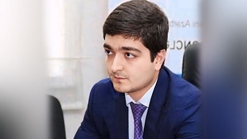 1 milyon itirən eks-məmur oğlu dindirildi: "Mənimlə görüşəcəyi gün həbs olundu"