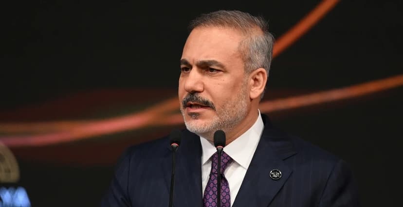 Hakan Fidan: "Ənənəvi təhdid anlayışlarına hər gün yenisi əlavə olunur"