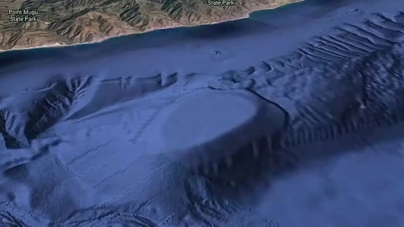 Okeanın dərinliyindəki sirli quruluş: Yadplanetli bazası, yoxsa təbii geoloji forma?