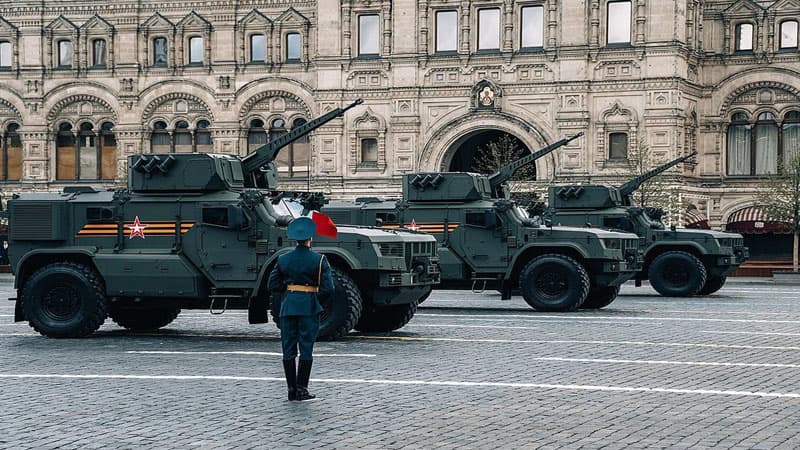 Ukraynaya Qərbdən təzyiqlər: 9 May paradına hücum etməyin