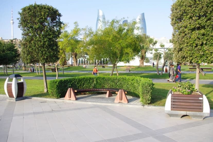 Bakıda bu ərazidə söküntü aparılır - Yeni park salınacaq