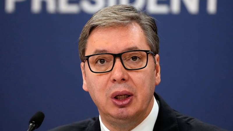 Vuçiç serbləri ümumxalq mitinqinə çağırdı