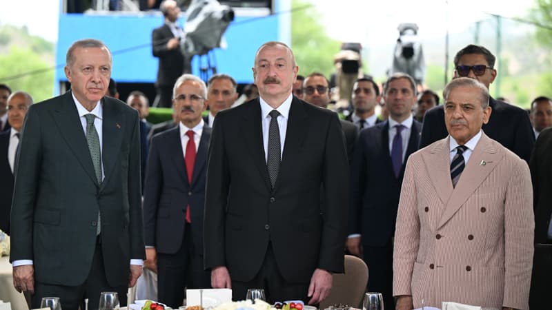 Laçından dünyaya verilən tarixi mesajlar (ŞƏRH)