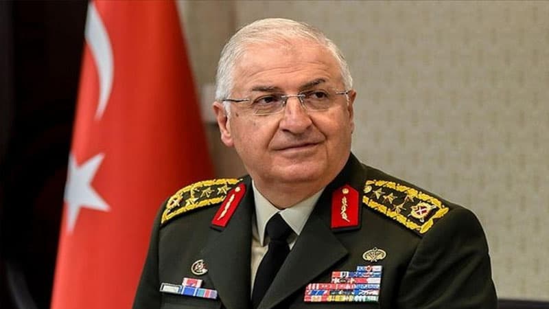 Türkiyə müdafiə naziri Azərbaycanda – Hərbi ekspert səfəri şərh etdi
