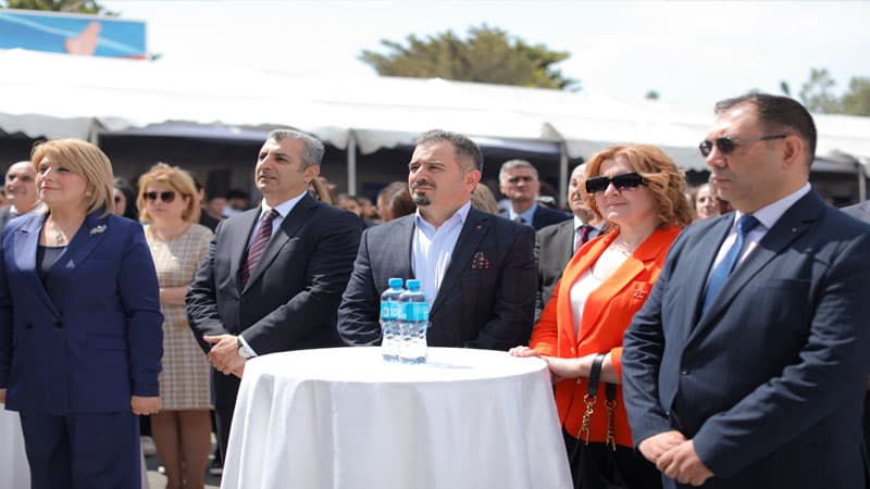 “OBA” marketlər şəbəkəsi Karyera Sərgisində iştirak etdi (FOTO)