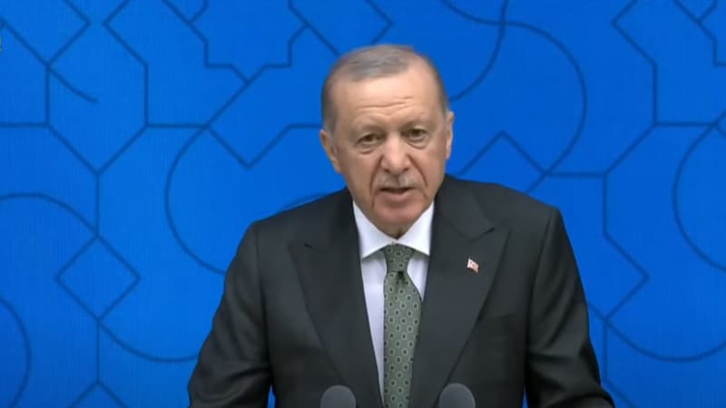 Ərdoğan Laçında Səməd Vurğunun "Azərbaycan" şeirini səsləndirdi