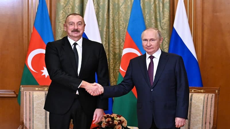 Vladimir Putin İlham Əliyevi təbrik etdi