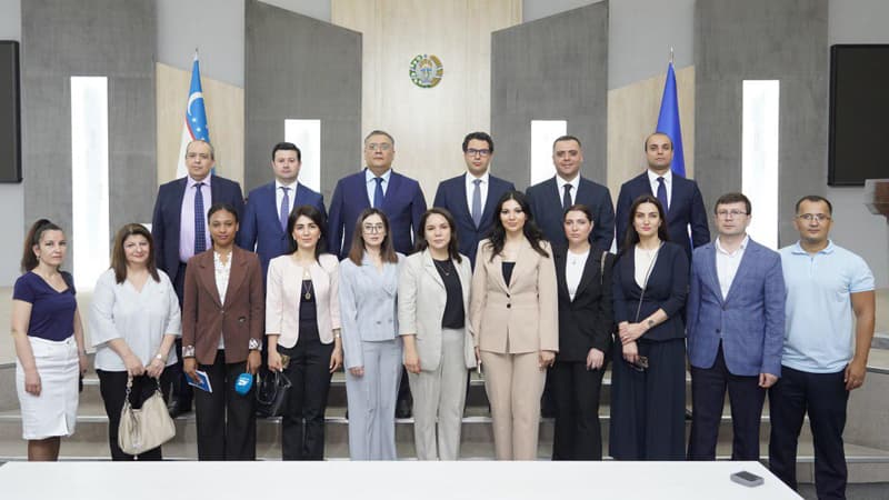 Azərbaycan nümayəndə heyəti Özbəkistan İnformasiya və Kütləvi Kommunikasiya Agentliyində görüş keçirdi (FOTO)
