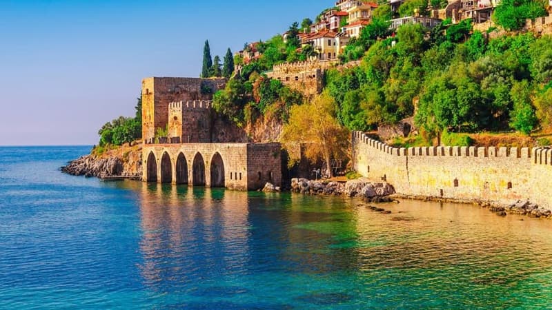 Tarixi gizlinləri özündə yaşadan Alanya (FOTO)