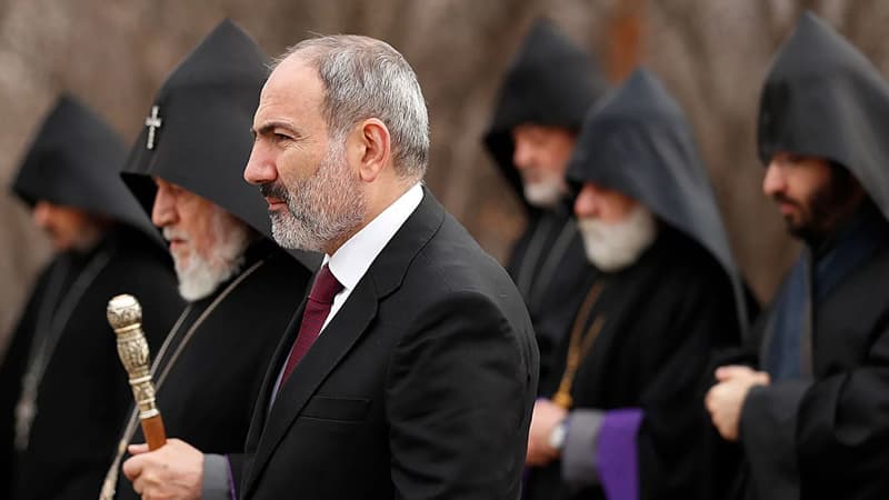 Paşinyanla qarşıdurmada məğlubiyyəti erməni kilsəsinin siyasətini dəyişə bilərmi?