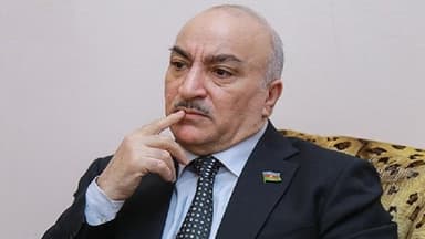 Tahir Kərimlinin partiyası növbədənkənar qurultaya gedir