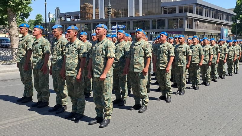 Xankəndi və Gəncədə hərbi yürüş keçirildi (YENİLƏNİB)