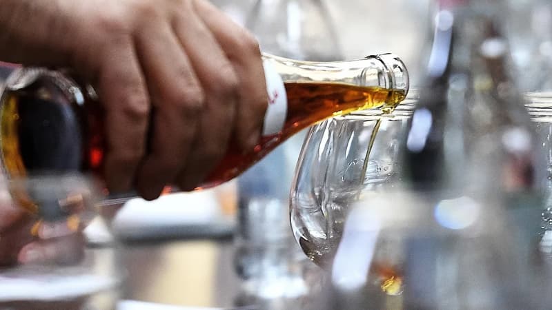 Ermənistan Gürcüstanı Rusiyaya konyak ixracını əngəlləməkdə ittiham edir