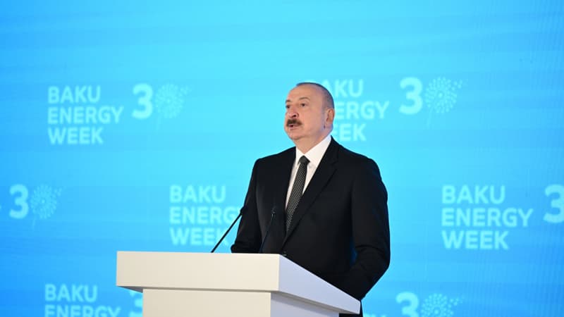 Prezident Bakıda sərgi və forumun açılışında çıxış etdi (YENİLƏNİB)
