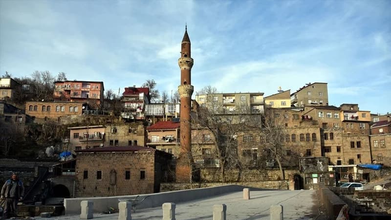 Tarixlə təbiətin qovuşduğu anadolu incisi Bitlis