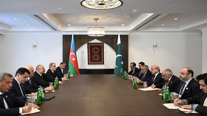 İlham Əliyev Xankəndidə Pakistanın Baş naziri ilə görüşdü (FOTO)
