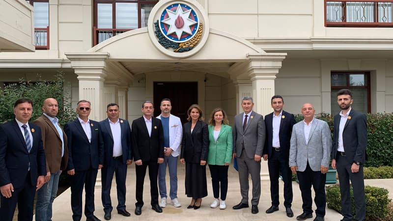 Qazi jurnalistlər Azərbaycanın İstanbuldakı Baş Konsulluğunda (FOTO)
