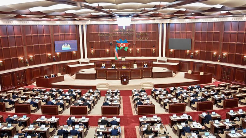Milli Məclisin sessiyası başa çatdı: Deputatlar məzuniyyyətə çıxdı