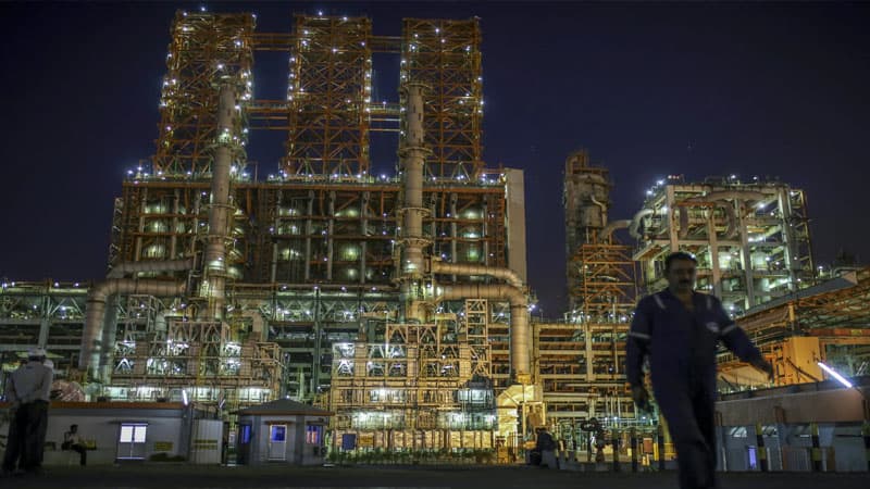 "Rosneft" Aİ-nin Hindistandakı NEZ-ə qarşı sanksiyalarına görə isterikaya düşüb