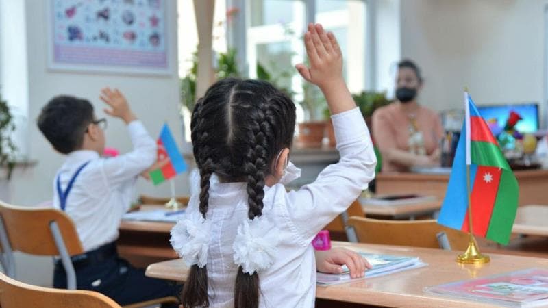 İbtidai təhsilin beş il olması təklif edilir - Məktəb modeli dəyişəcək?