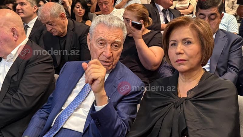 Qusman, keçmiş və indiki məmurlar Elçinlə vida mərasimində (FOTO)