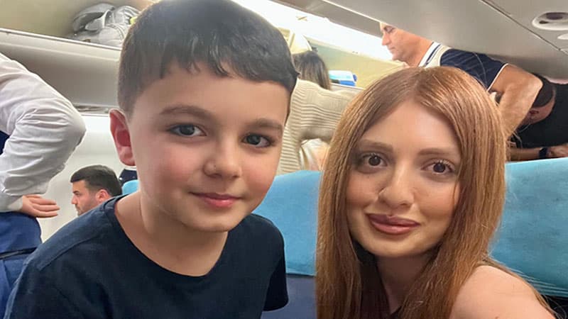 Təyyarədə bələdçi Aydanla rastlaşdı: "Daha qəza olmayacaq..." (FOTO)