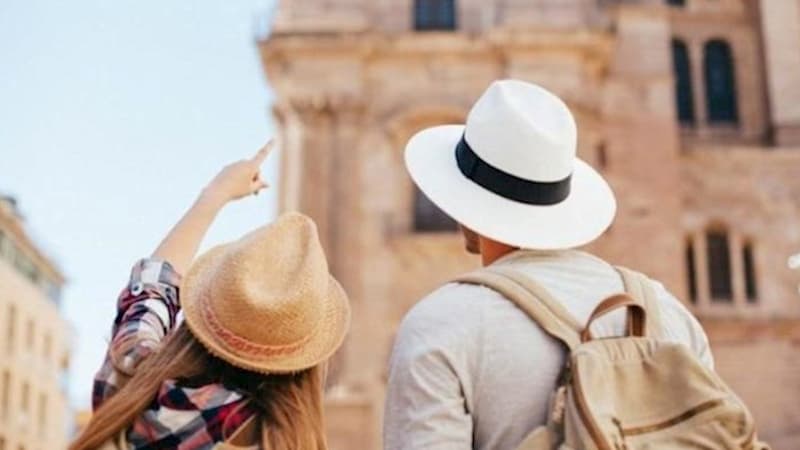 Azərbaycanlı turistlər pulu nəyə xərcləyir? - ARAŞDIRMA
