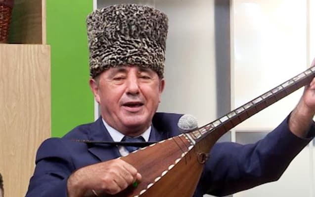“Görnüşü pis deyil, ancaq danışa bilmir" - Aşığın xanımı