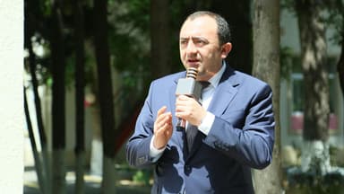 İcra başçısı baş memarı, şöbə müdirini və sürücüləri işdən çıxardı
