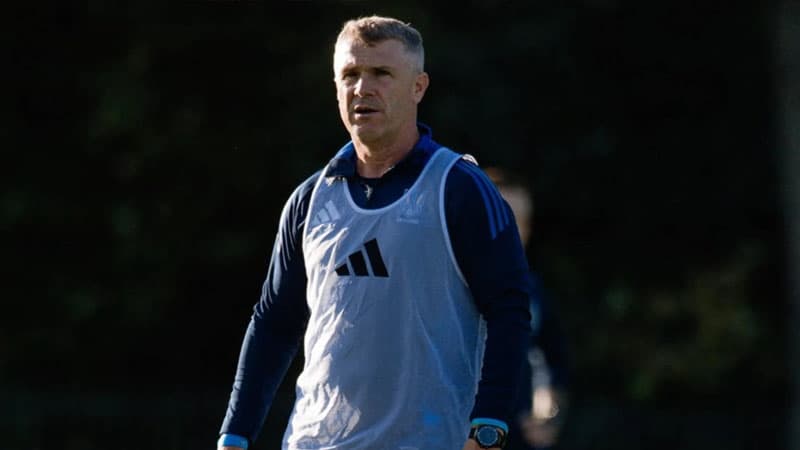 Rebrov Azərbaycanla fiaskodan sonra tənqidlərə dözmədi
