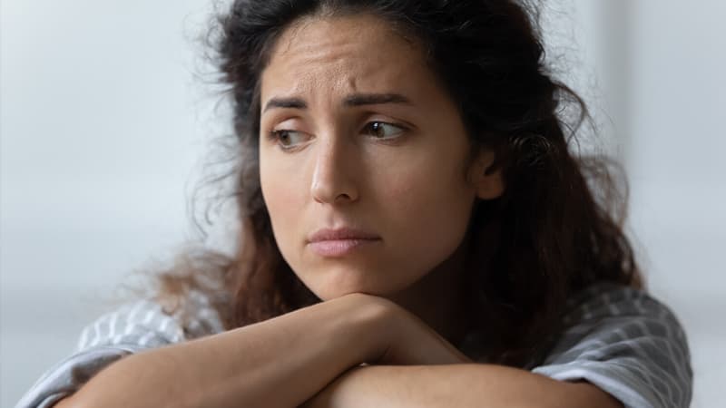 Həkim: Ağlaya bilməmək emosional tükənməni göstərə bilər