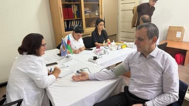 Vəhdət Partiyası Anım Gününə həsr olunmuş qanvermə aksiyası keçirdi (FOTO)