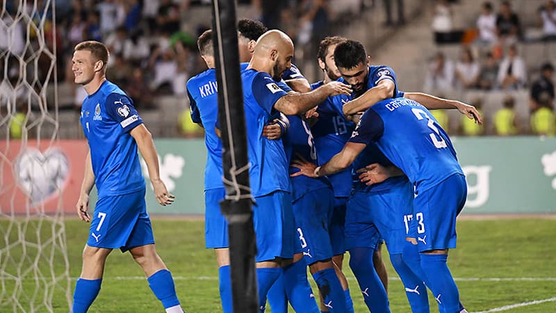 Millimizin futbolçuları heç-heçəyə görə mükafat aldı - Rəsmi açıqlama