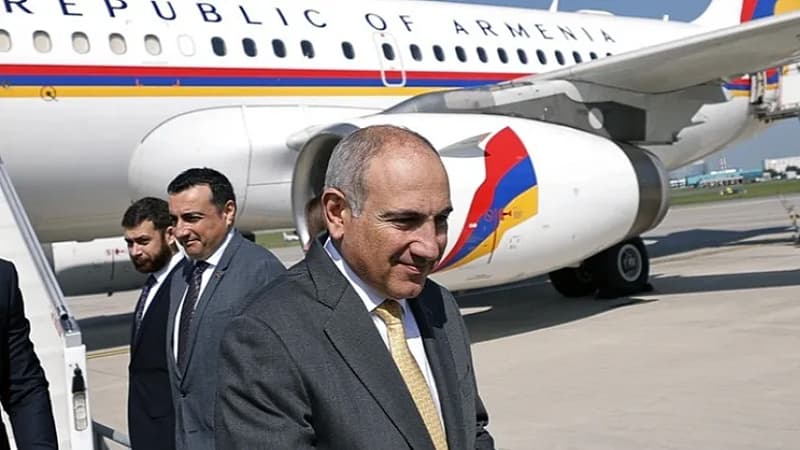 Paşinyanın təyyarəsi Azərbaycanın hava məkanından keçdi - İlk dəfə
