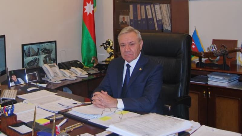 Rektor özünə 117 minlik xidməti avtomobil alır? - GDU Xəlilovun şirkəti ilə müqavilə imzaladı