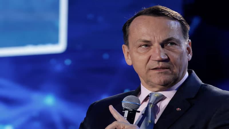 Rəsmi Varşava: "Putin Polşa üzərindən uçarsa, biz onu həbs edə bilərik"