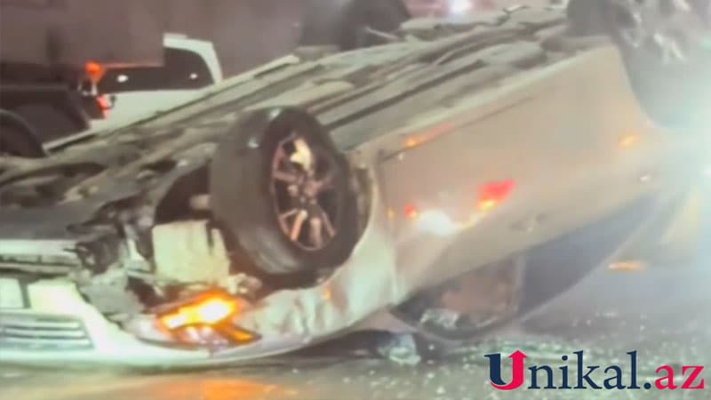 Bakıda maşın tuneldə aşdı (VİDEO)