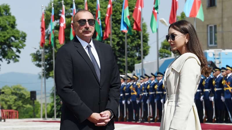 MM Prezident və Birinci xanıma təbrik məktubu ünvanladı